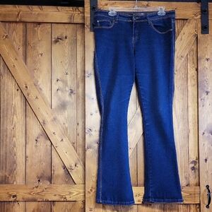 Classic Blue Women's Jeans By Nina ROSSI